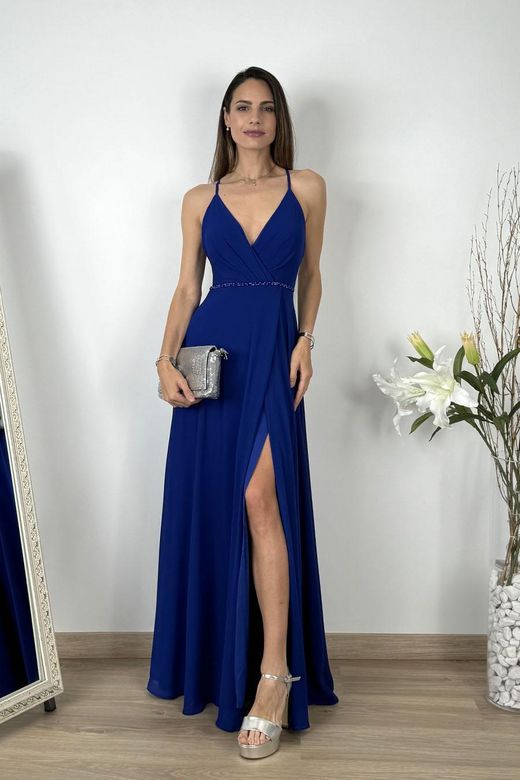 Vestido con pedrería azulón