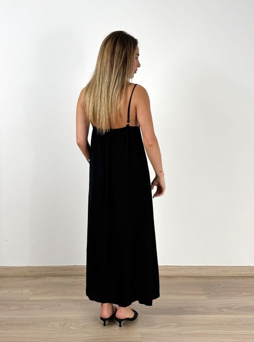 Vestido tachuelas negro